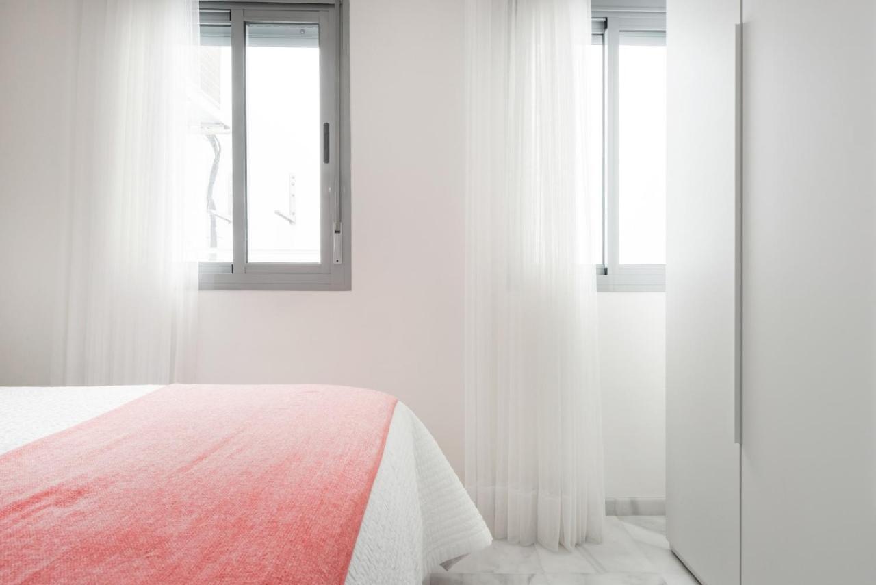 Apartamento Con Solera En El Corazon De Triana Seville Exterior photo