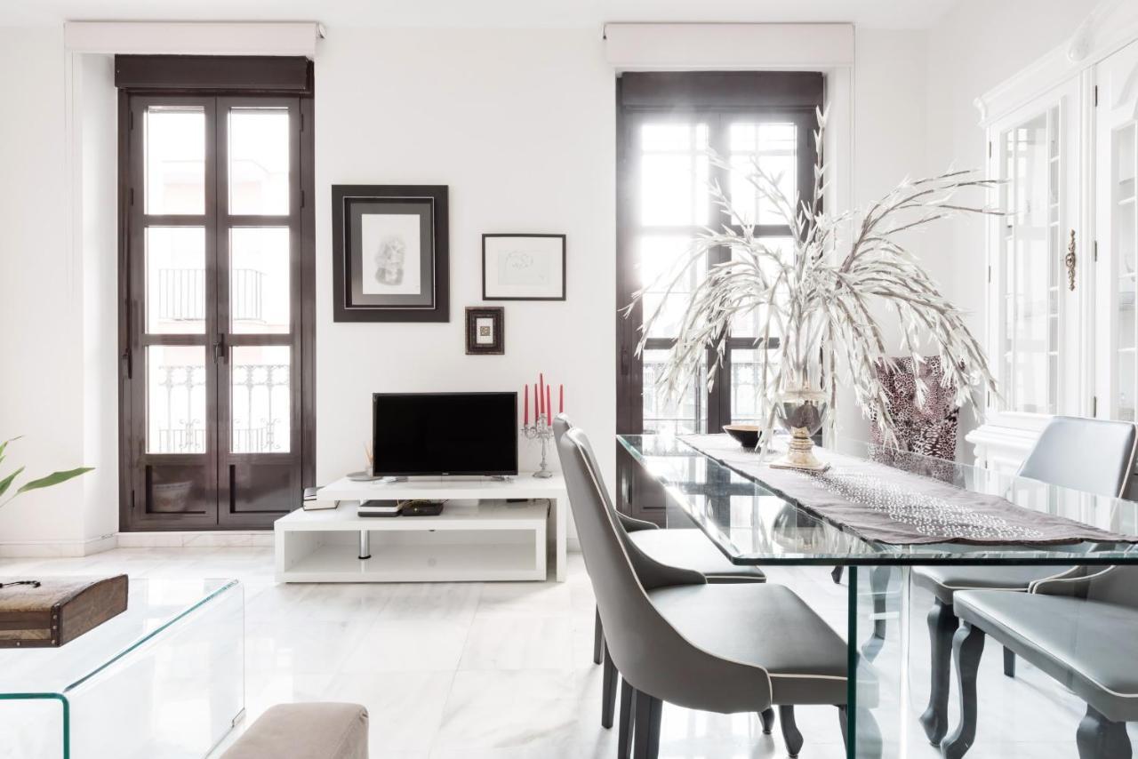 Apartamento Con Solera En El Corazon De Triana Seville Exterior photo