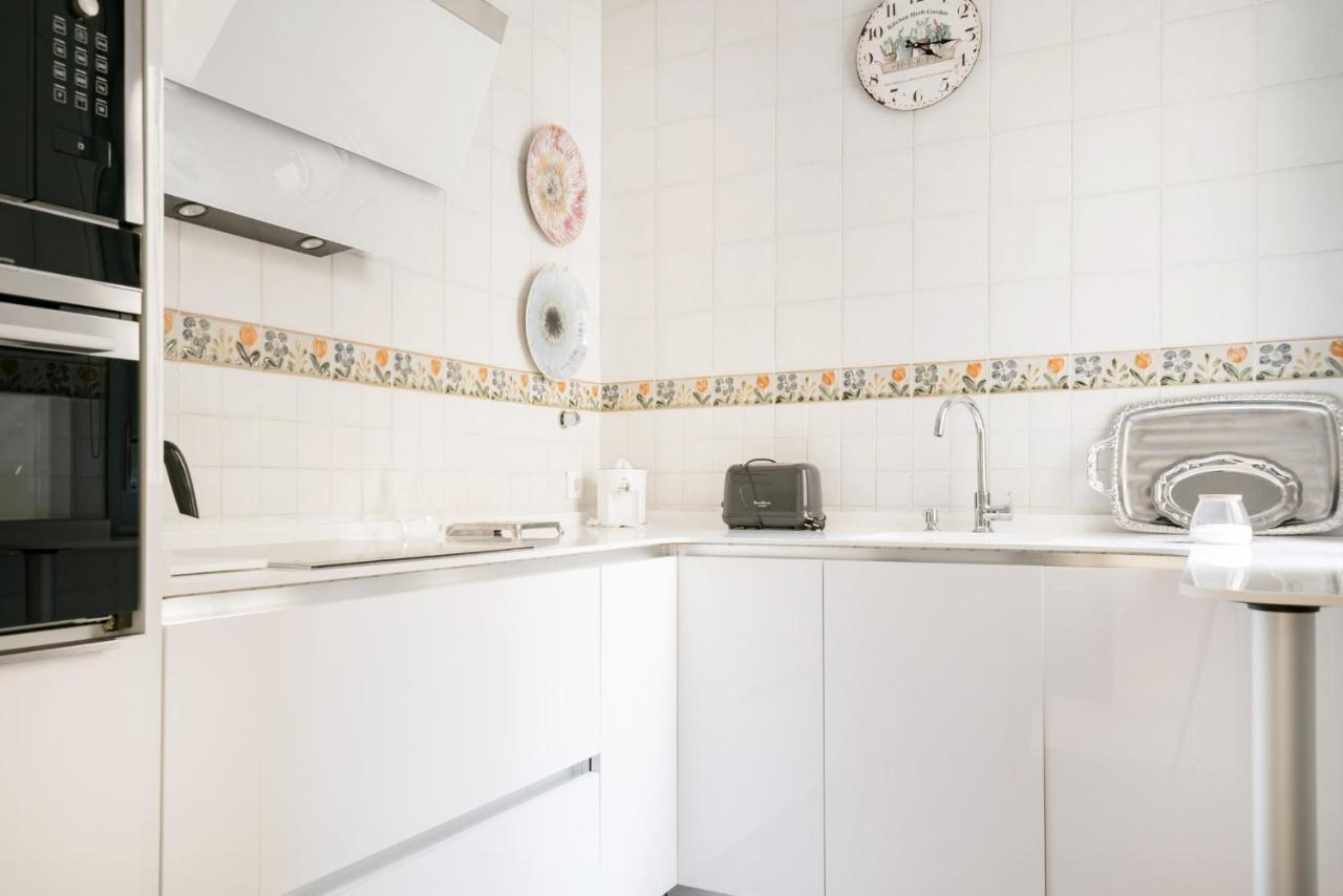 Apartamento Con Solera En El Corazon De Triana Seville Exterior photo